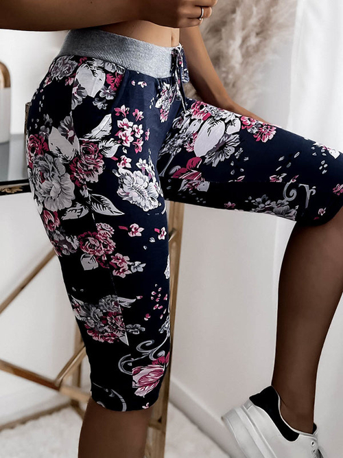 Жіночі темно-сині та рожеві шорти довжиною 3/4 PLUS SIZE - Одяг