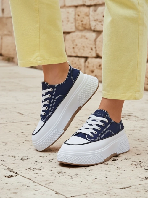 Royalfashion Жіночі платформені кросівки Beemes