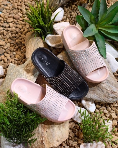 Royalfashion Чорні жіночі шльопанці з цирконами Lesixa