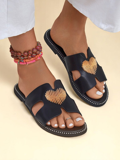 Royalfashion Dámské žabky na ploché podrážce Heart Chic