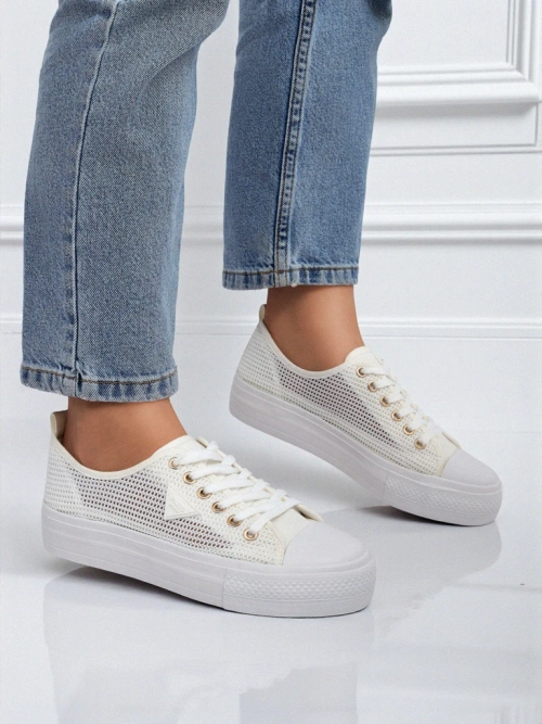 Жіночі білі снікерси Ariadne Mesh - дихаючі кеди на плоскій підошві