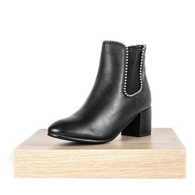 OUTLET Černé kotníkové boty s kamínky Reja - obuv