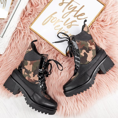 Czarne workery ze wzorem moro Berkut - Obuwie