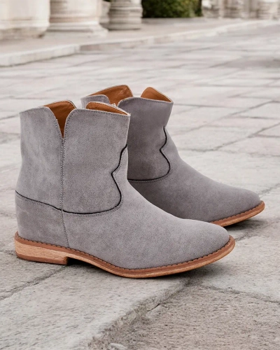 Royalfashion Kowboy-style kotníkové boty na zakryté klíně Bluestone