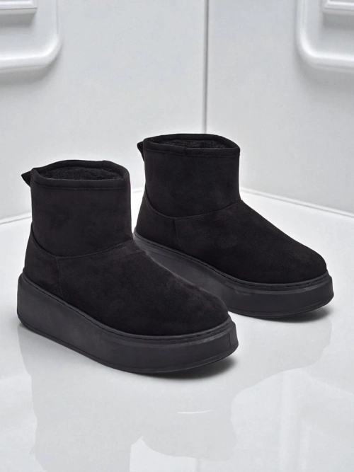 Короткі жіночі черевики а-ля снігоходи з пристібною халявою Elizze