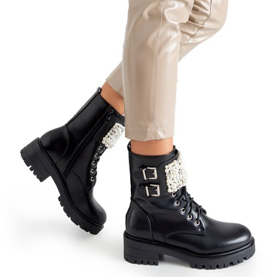 Černé tašky s ozdobami Foga - obuv