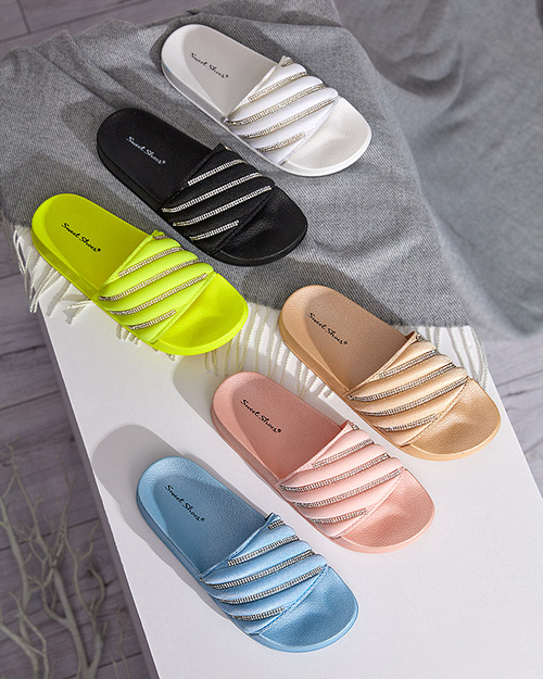 Бежеві жіночі тапочки з фіанітами Erikis - Взуття