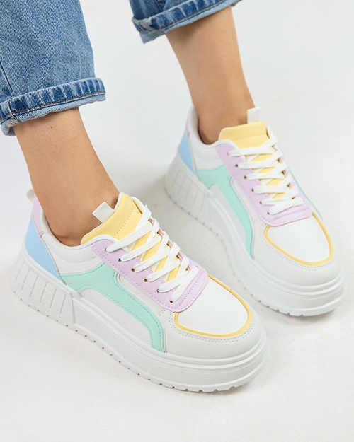 OUTLET Кольорове жіноче спортивне взуття з екошкіри на платформі Cerecha - Взуття