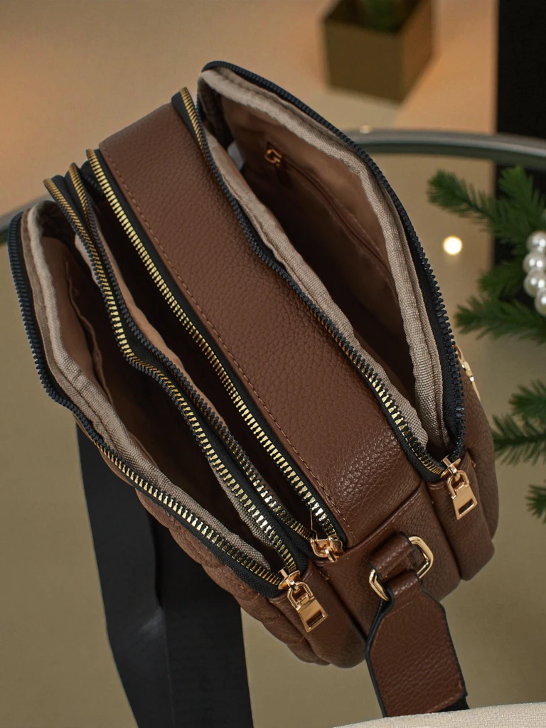 Prošívaná Malá dámská kabelka z eko kůže Corinne