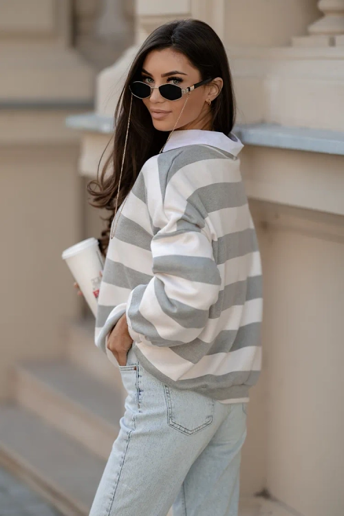 Royalfashion Тонкий жіночий светр у смужку