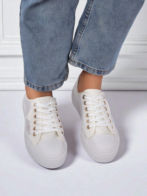 Жіночі білі снікерси Ariadne Mesh - дихаючі кеди на плоскій підошві