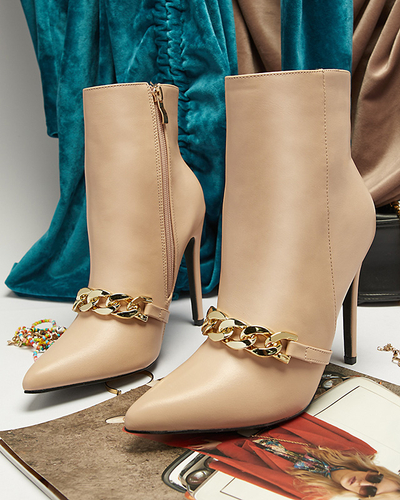 Бежеві черевики на шпильці, декоровані ланцюжком Rittle- Footwear