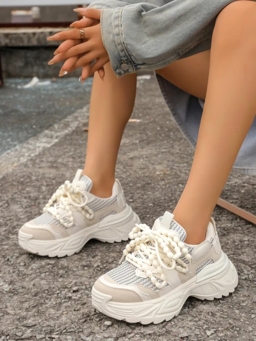 Royalfashion жіночі спортивні кросівки на товстій підошві Loness