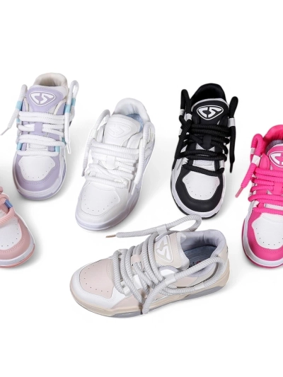 Royalfashion Dámské sportovní tenisky s dekorativními tkaničkami Clesiv