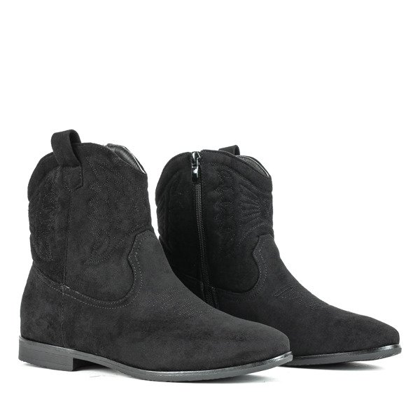 Czarne kowbojki na płaskim obcasie Yuki - Obuwie