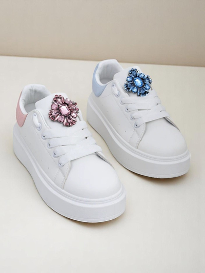 Dámské sneakersy Hypatia Bianco z ekokůže s ozdobou a růžovým akcentem