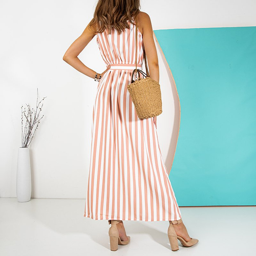 Жіноча сукня в рожеву смужку