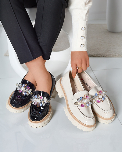 Чорні лаковані жіночі мокасини з орнаментом Leliab- Footwear