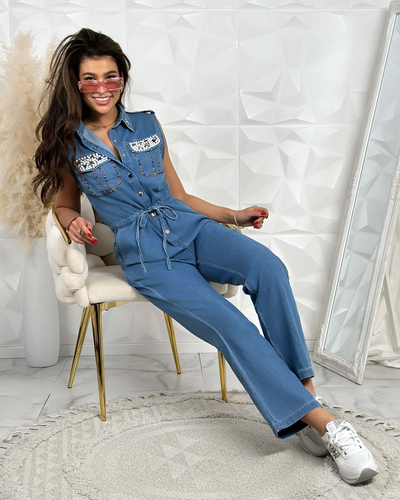 Royalfashion Dámský oblek se zirkony a perlami