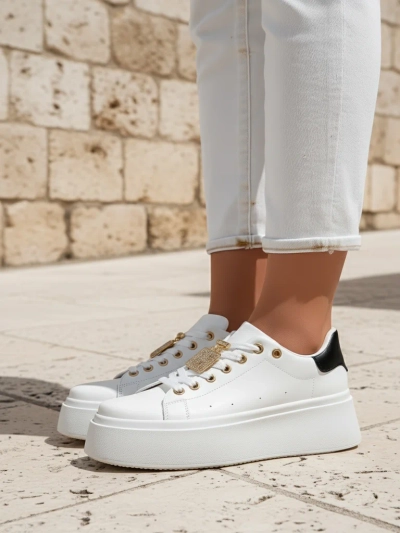 Royalfashion Спортивні жіночі кросівки Kisoffi