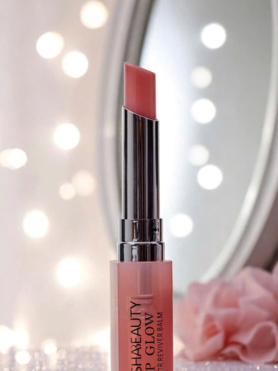 Hydratační rtěnka-balzám v odstínu Powder Pink