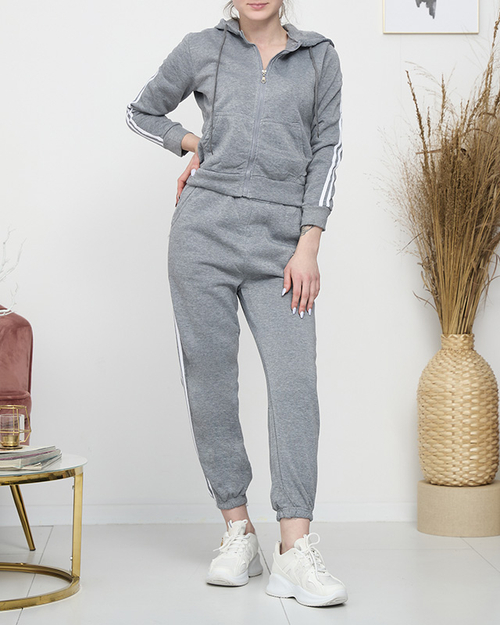 Сірий жіночий утеплений спортивний костюм в смужку - Одяг