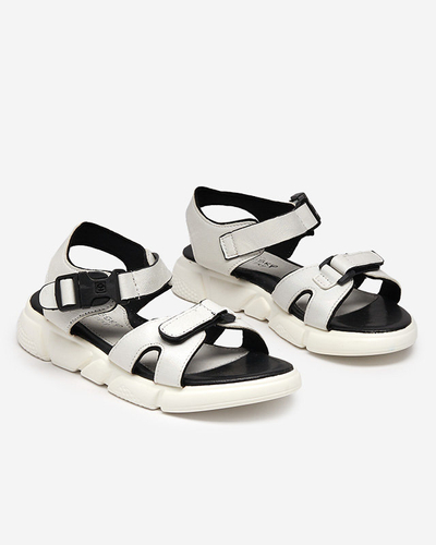 Dětské lesklé sandály v bílé Leepe-Shoes