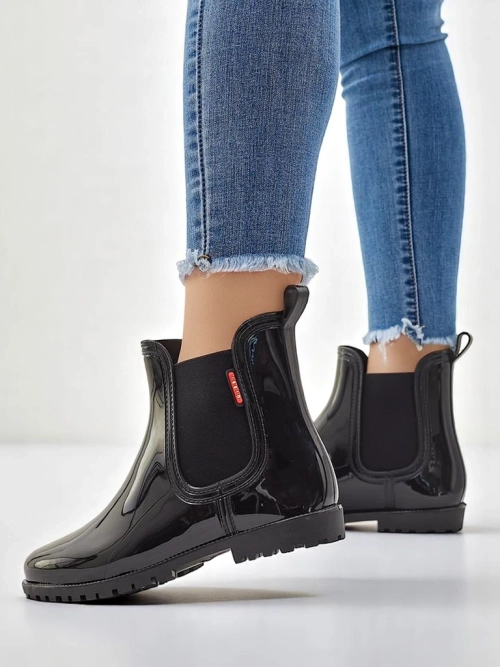 Royalfashion Жіночі лаковані дощовики Rissma