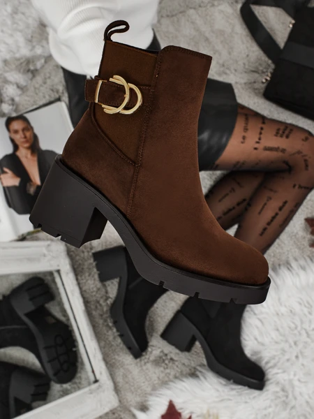 Dámské eko semišové kotníkové boty na sloupku Solenya