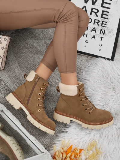 Dámské boty typu traper s kožíškem Tessara