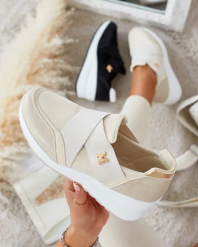 Royalfashion Жіночі спортивні кросівки на підборах Benntas