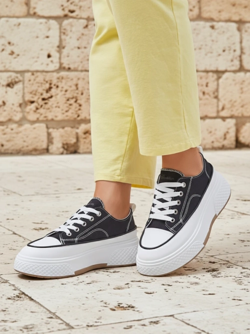 Royalfashion жіночі платформені кросівки Beemes