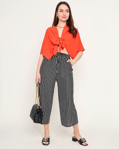 Жіноча помаранчева коротка накидка - Одяг