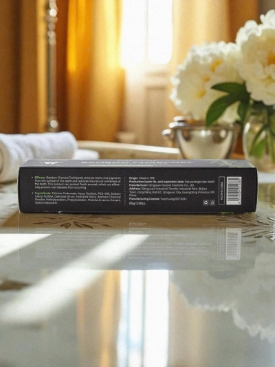 Bělicí zubní pasta s bambusovým uhlím