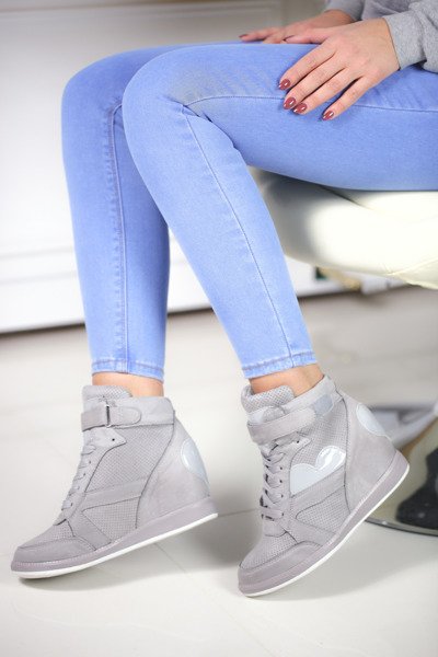 Szare sneakersy na koturnie - Obuwie