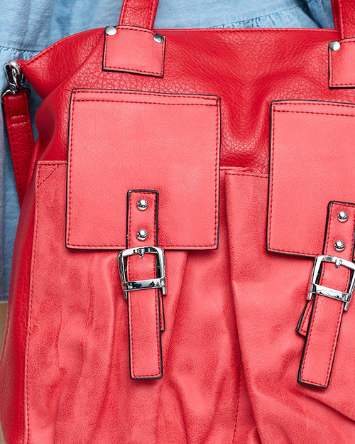 Жіноча червона сумка-шоппер з декоративними кишенями - Аксесуари