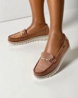 світло-коричневий