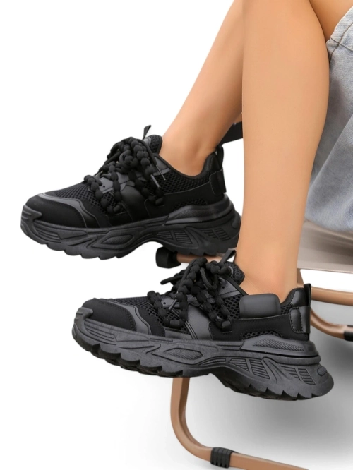 Royalfashion жіночі спортивні кросівки на товстій підошві Loness