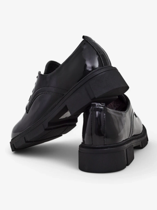 Royalfashion Жіночі лаковані туфлі Omey