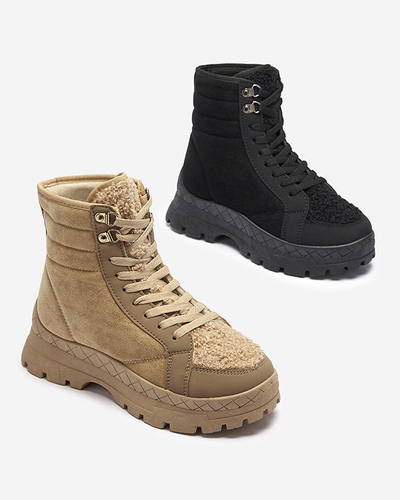 OUTLET Жіночі утеплені черевики-трапери чорного кольору Wosser- Footwear