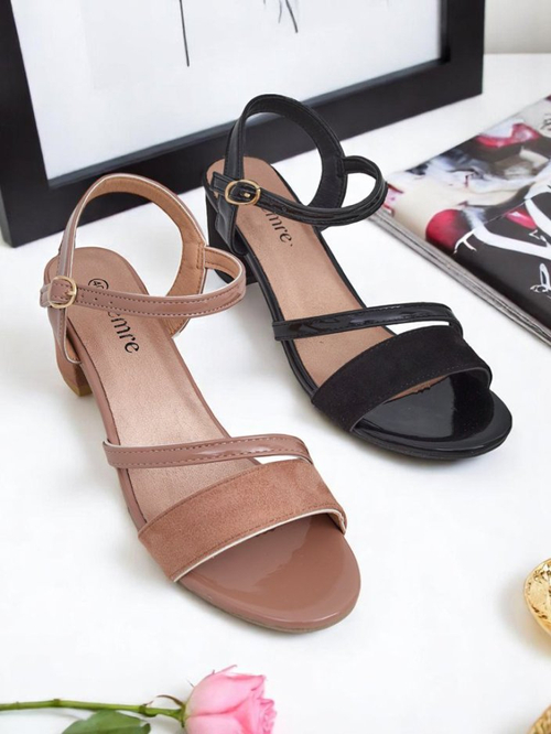 Royalfashion Лаковані жіночі босоніжки на низькому підборі Grace Gloss