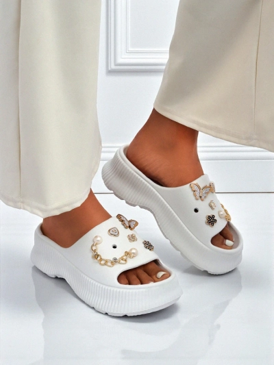 Royalfashion Dámské gumové sandály s ozdobami Slash Glam