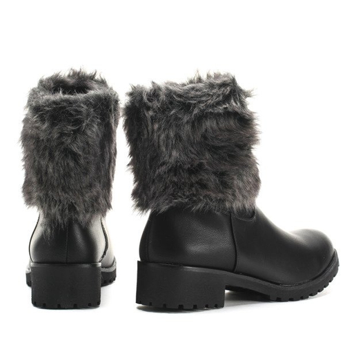 Czarne, ocieplane botki - Obuwie