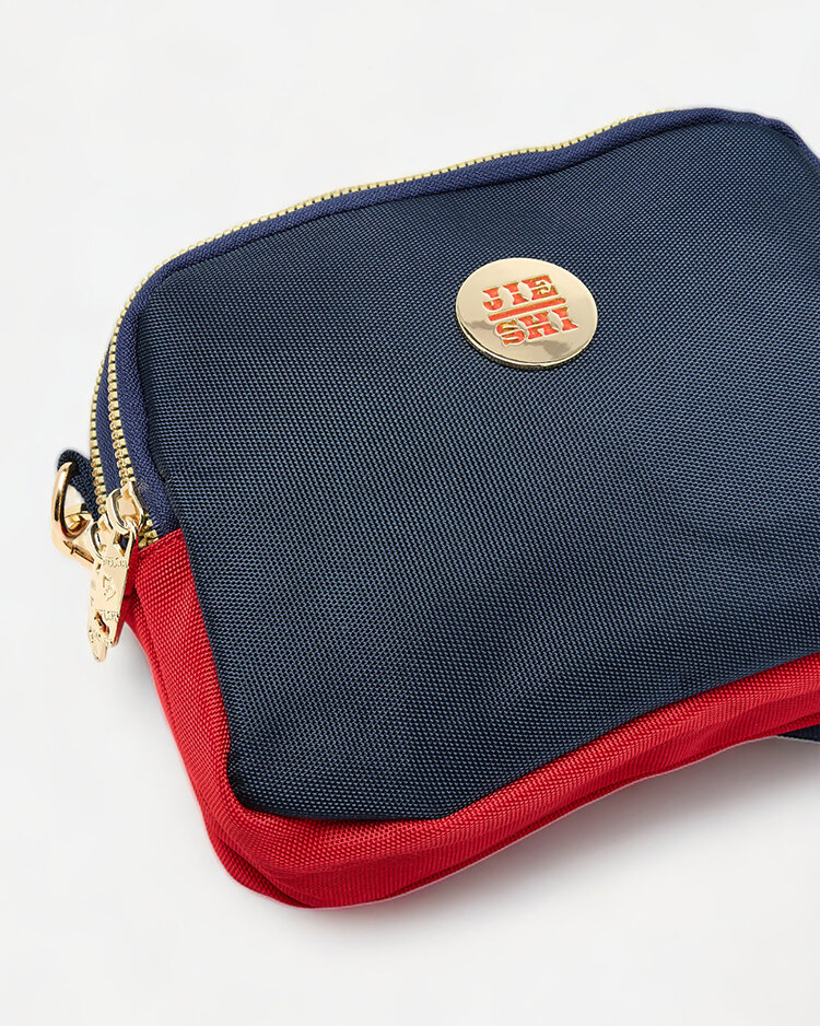 Royalfashion Dámská malá kabelka v tmavě modré barvě