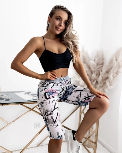 Bílomodré 3/4 dámské kraťasy s potiskem PLUS SIZE - Oblečení