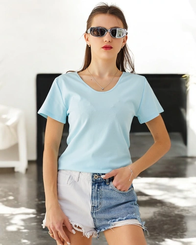 Royalfashion Dámské bavlněné tričko s krajkou na zádech