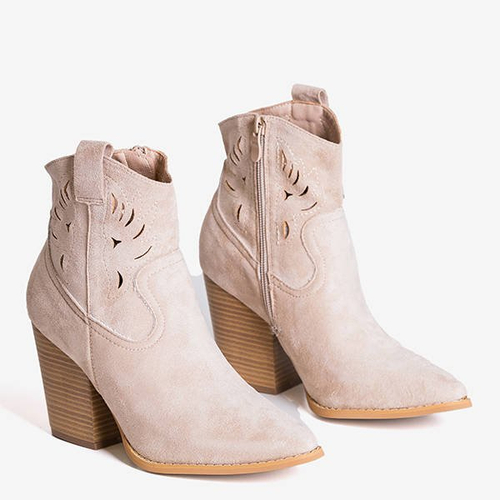 Бежеві ковбойські черевики ала на пост Бельє - Взуття