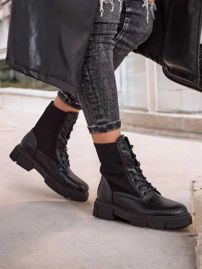 Dámské polobotky s otevřeným vzorem Rowic