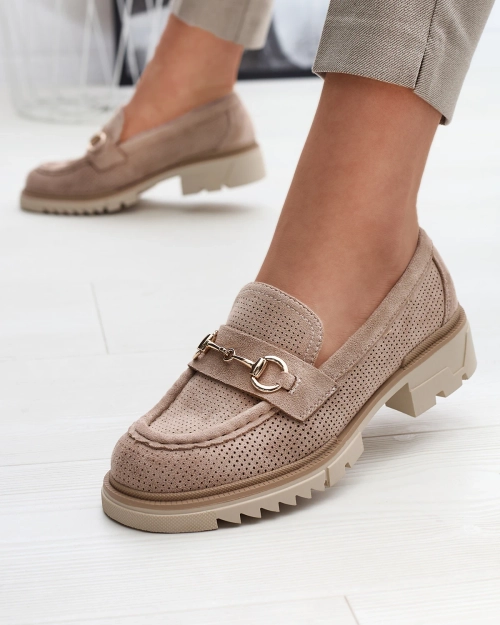 Royalfashion Світло-коричневі ажурні жіночі мокасини з ланцюжком Imerila