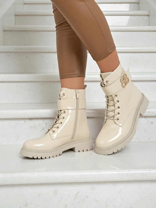 Бежеві ботильйони Ariadne з екологічної шкіри на блискавці, круглий носок стильні